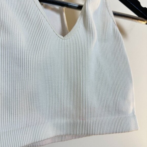 FREE PEOPLE Movement Free Throw Crop Top in White Size X-Small - Picture 4 of 8